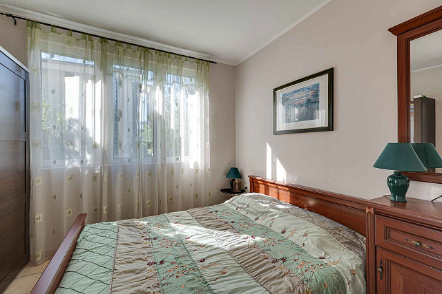 Apartment mit 3 Schlafzimmern im Erdgeschoss, separatem Eingang und Meerblick — photo 12